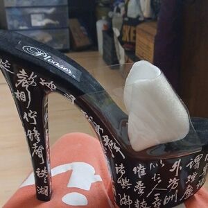 Pleaser Black and White Script Heels